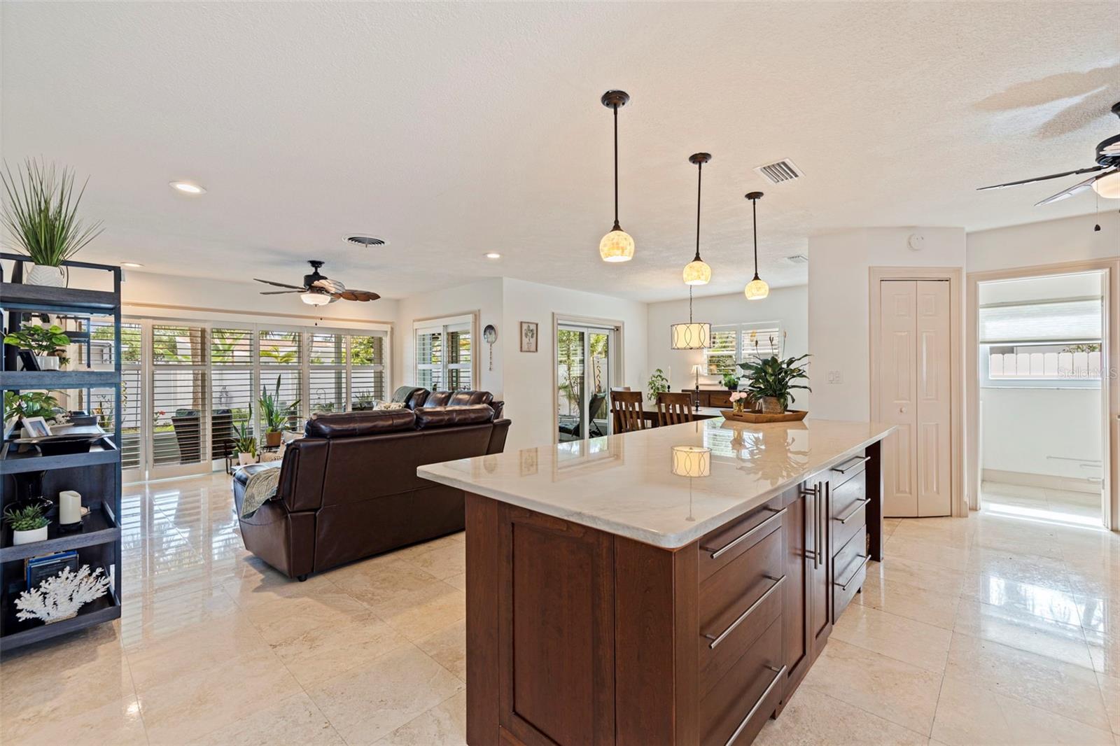 285 3RD ST W, TIERRA VERDE, FL, 33715