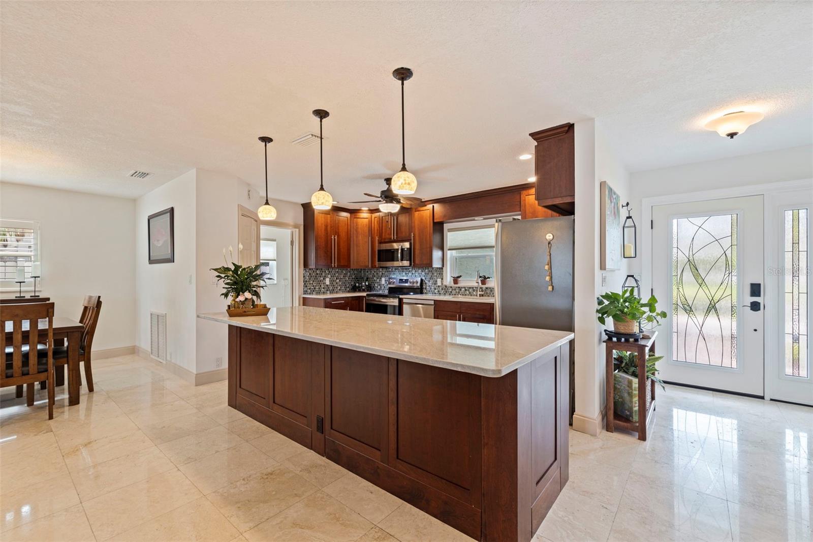 285 3RD ST W, TIERRA VERDE, FL, 33715