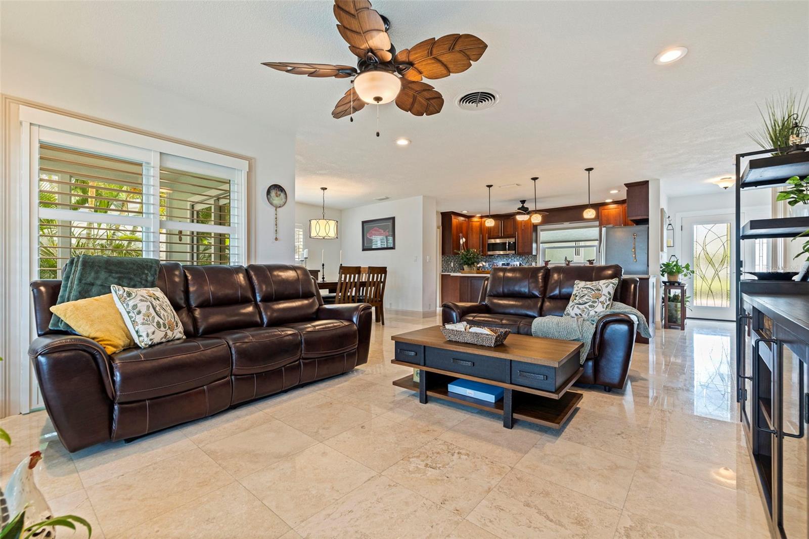 285 3RD ST W, TIERRA VERDE, FL, 33715