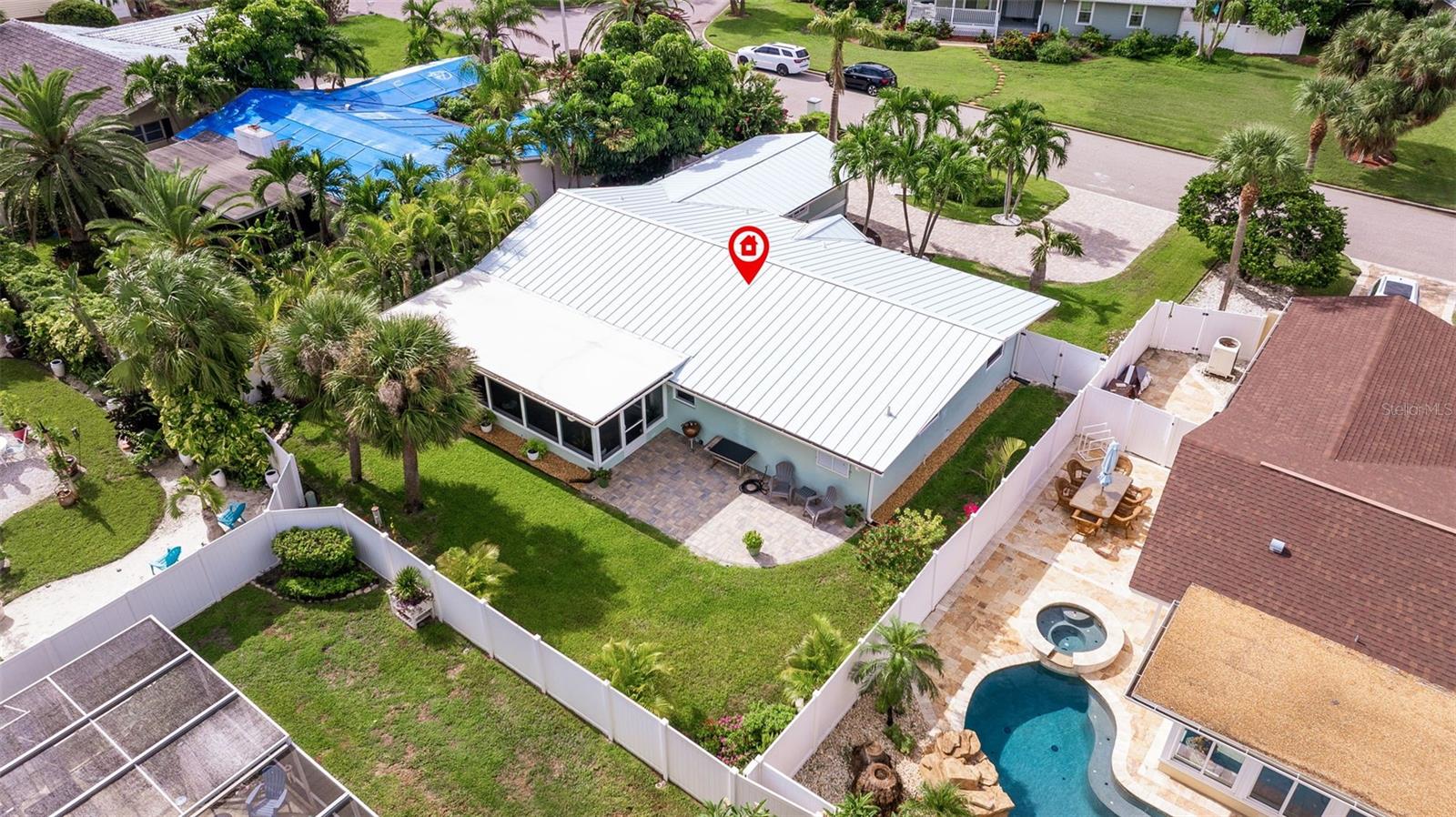 285 3RD ST W, TIERRA VERDE, FL, 33715