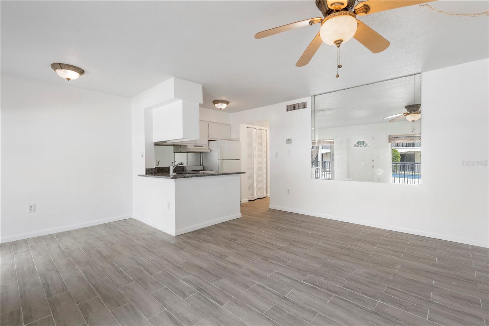 4035 S SCHOOL AVE #C3, SARASOTA, FL, 34231