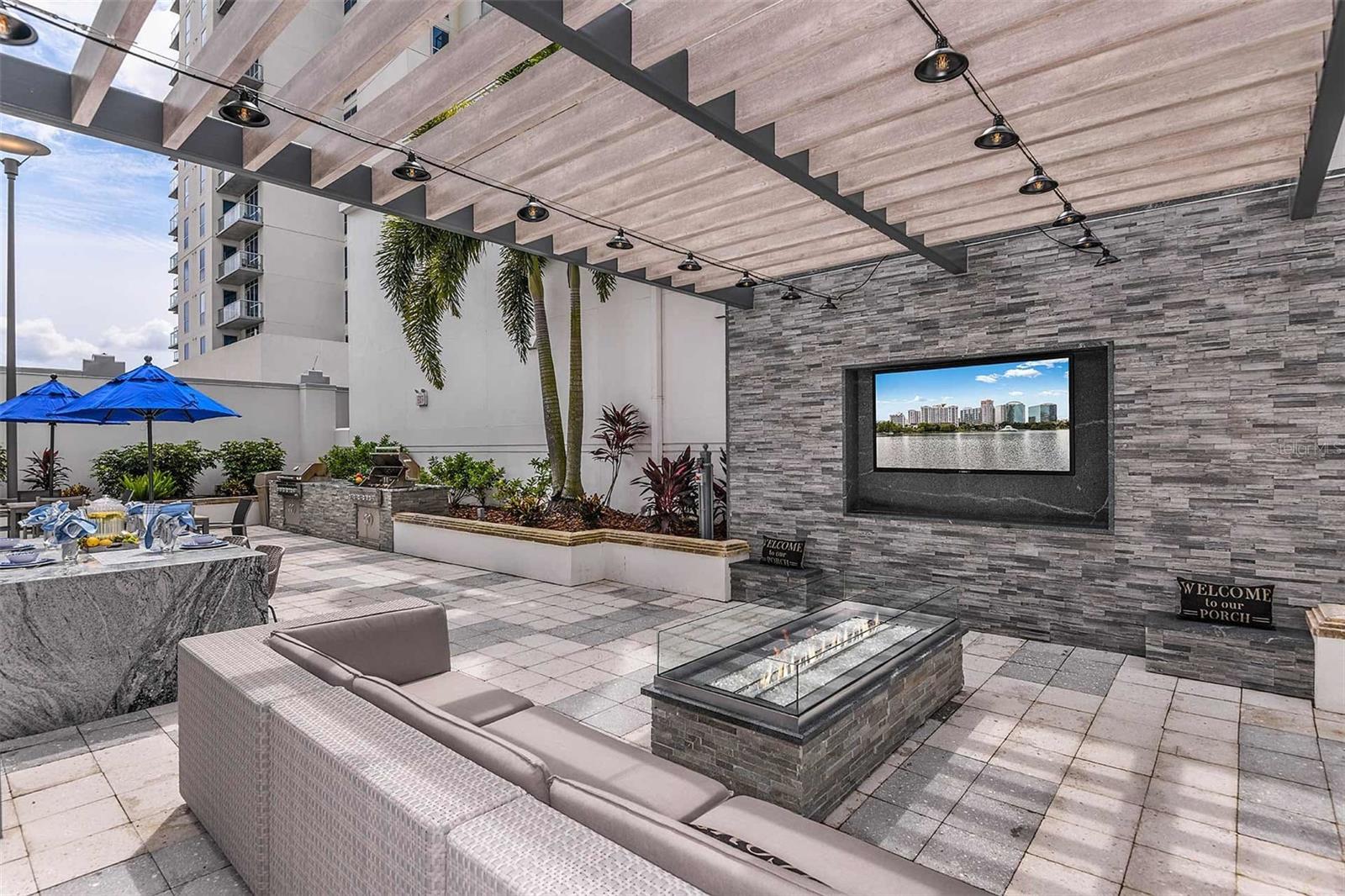 415-1 E PINE ST, ORLANDO, FL, 32801