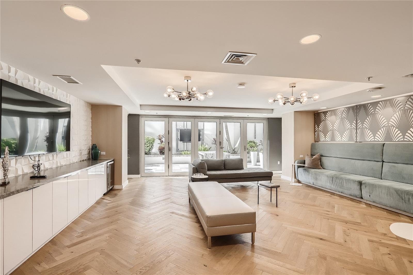 415-1 E PINE ST, ORLANDO, FL, 32801