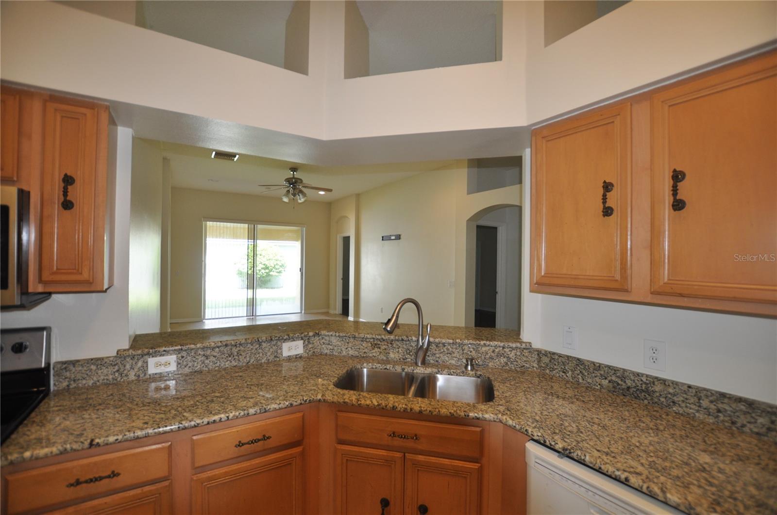 613 STRAW LAKE DR, BRANDON, FL, 33510