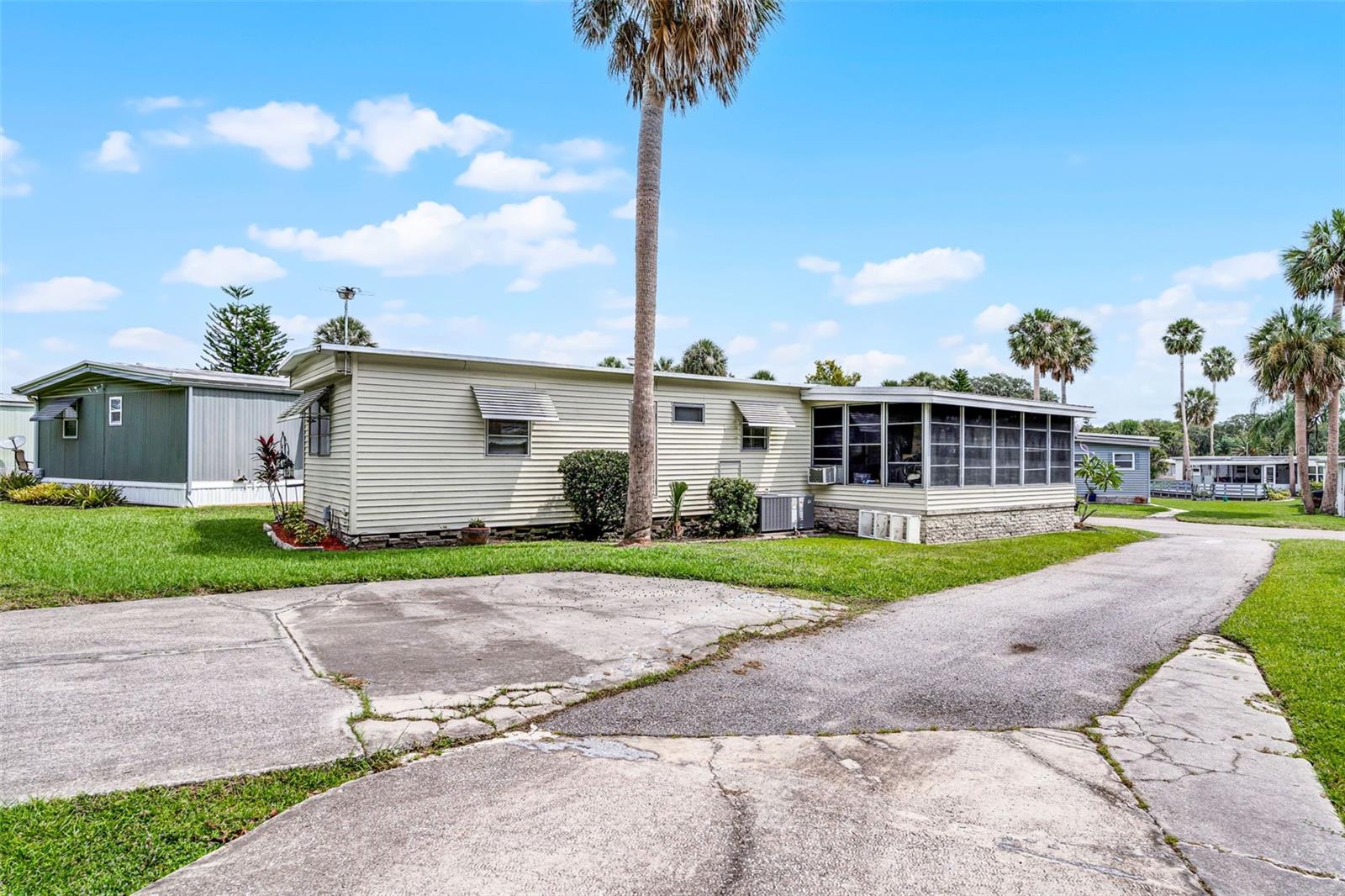 O6344203 Property Photo