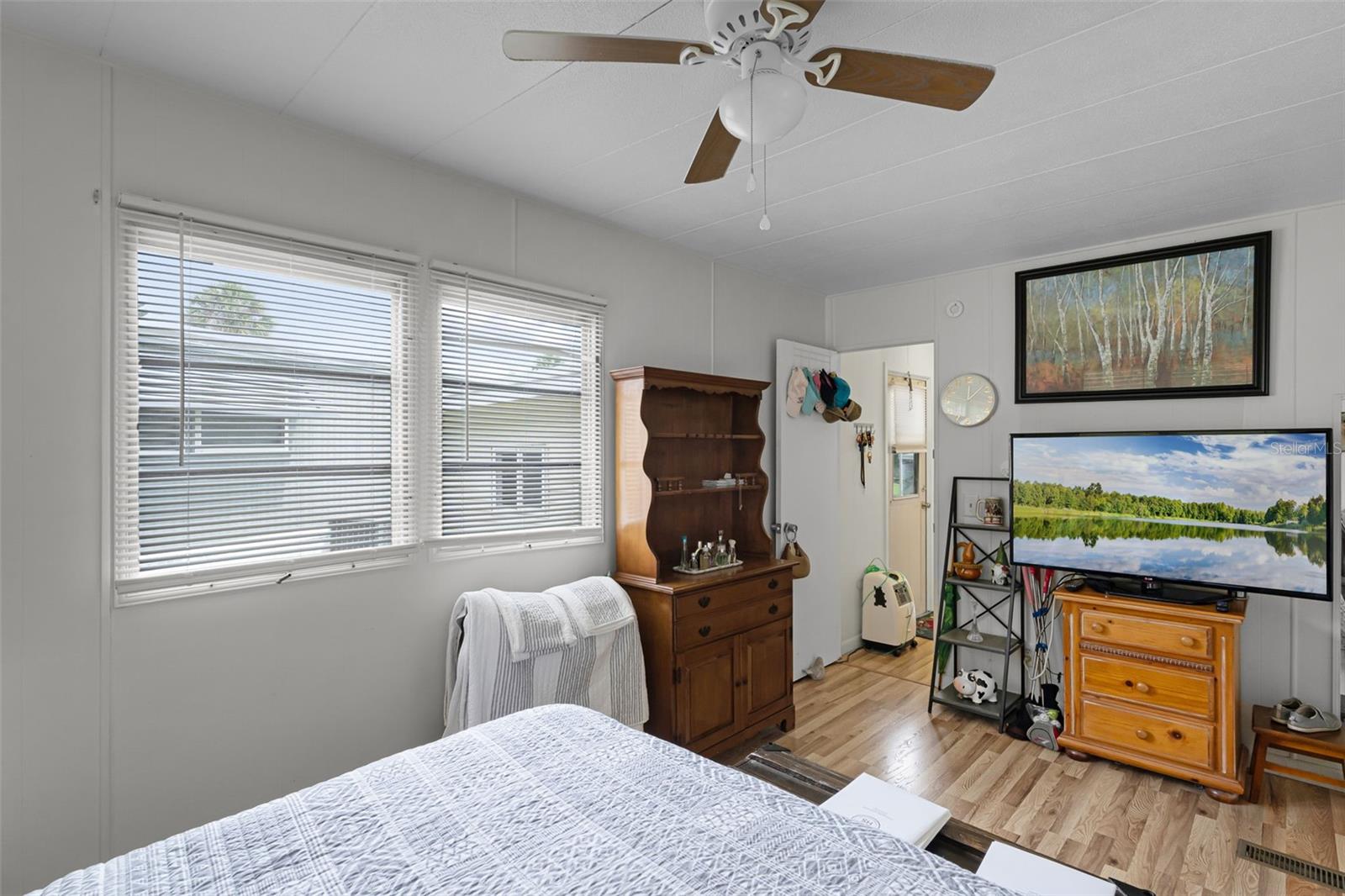 O6344203 Property Photo