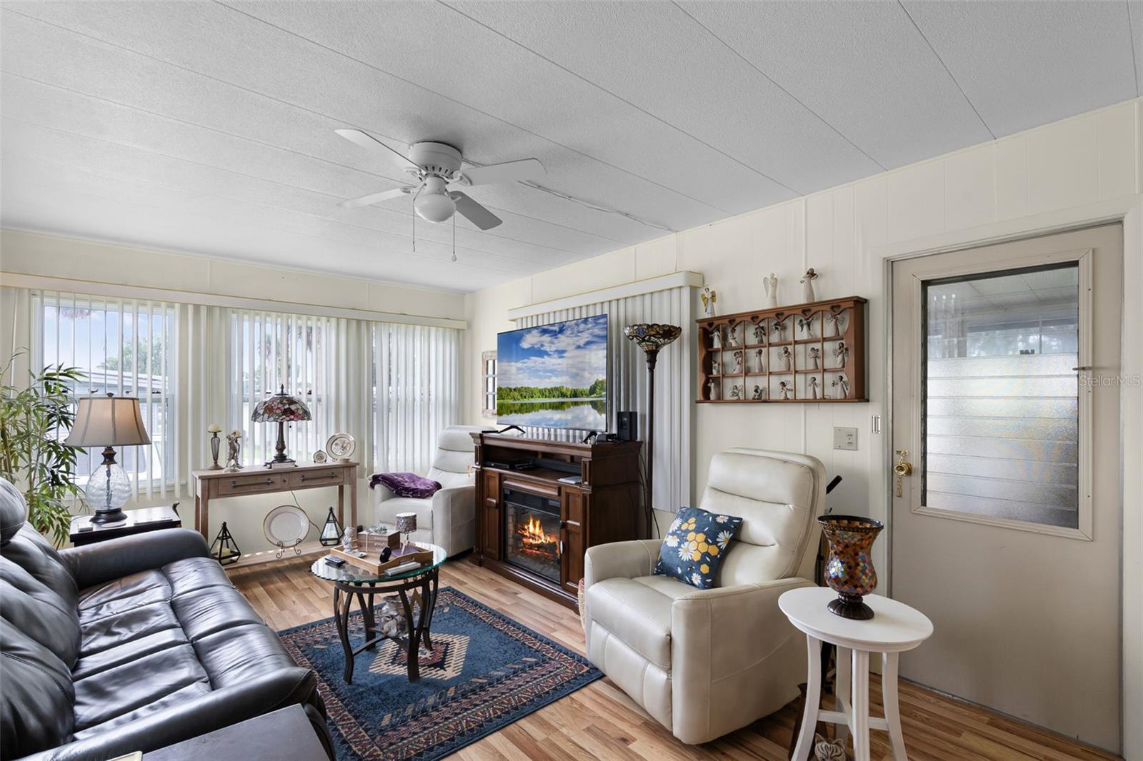 O6344203 Property Photo