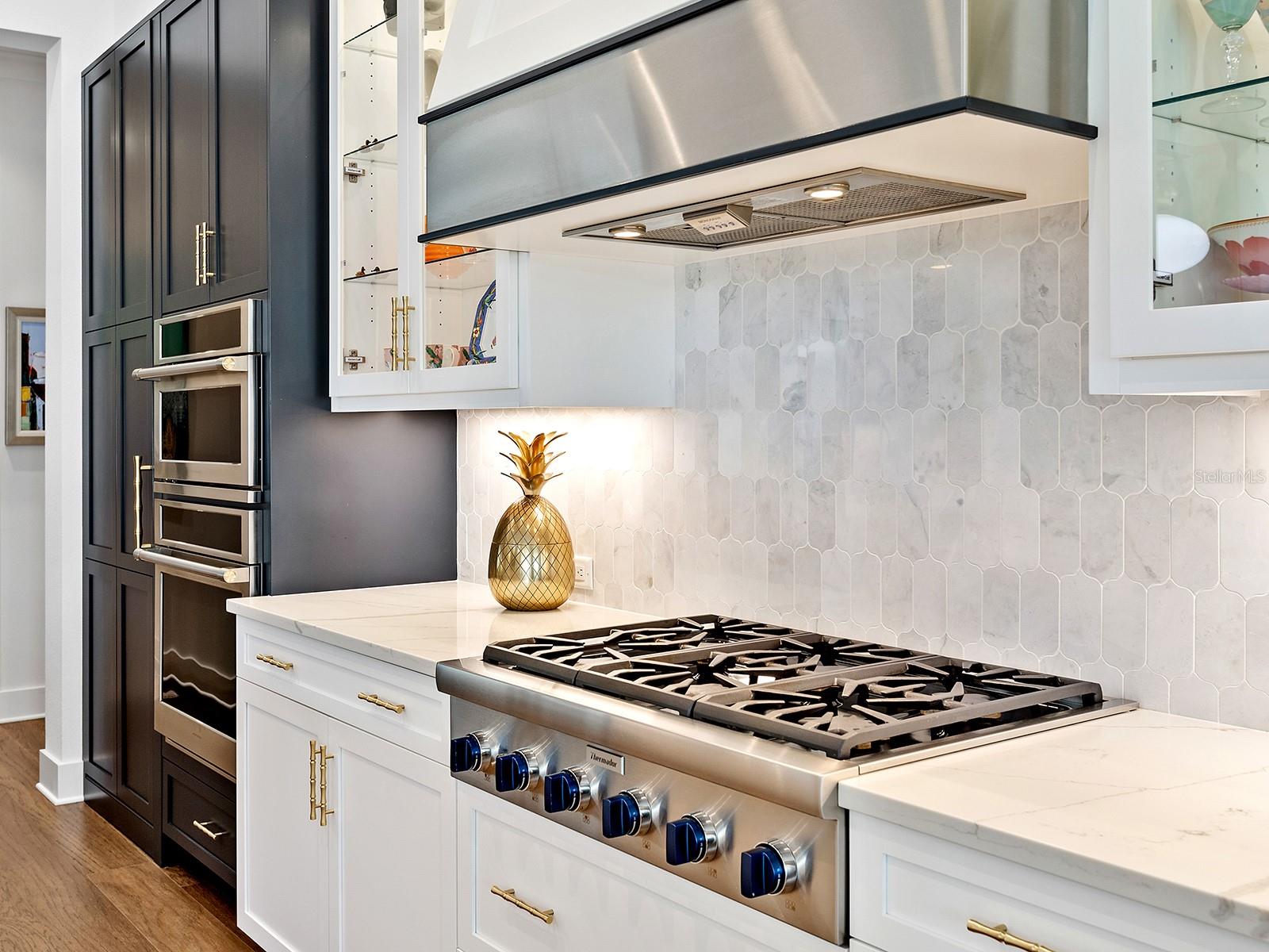 A4665083 Property Photo