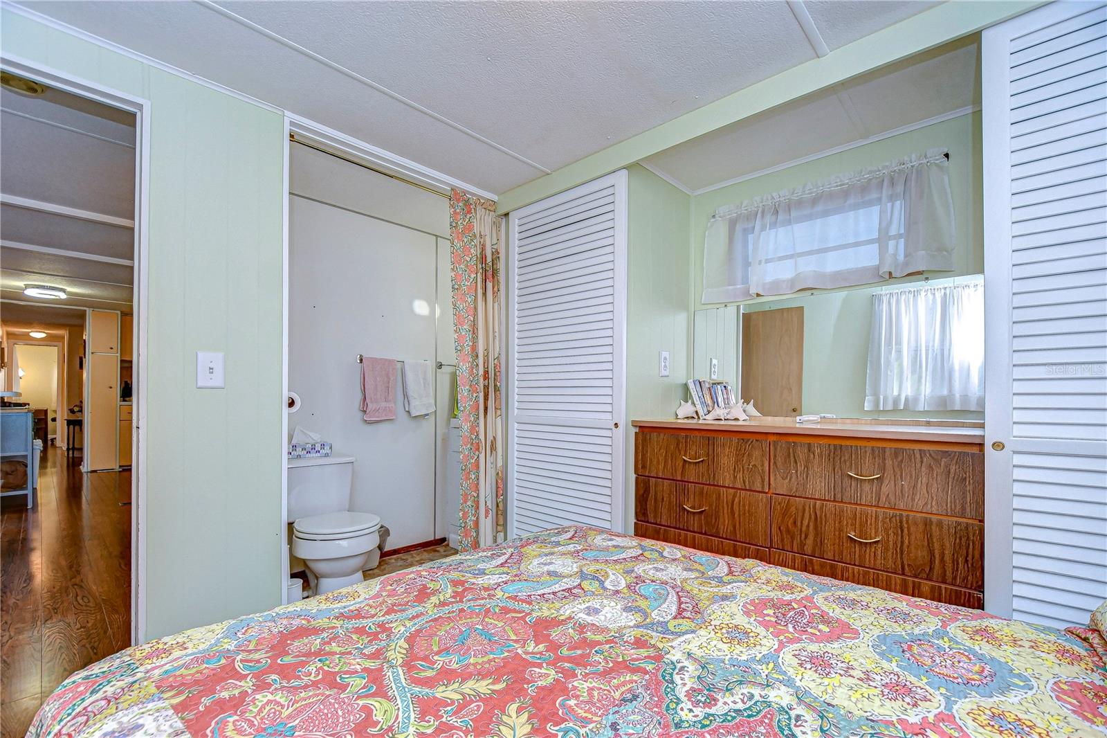 TB8427722 Property Photo