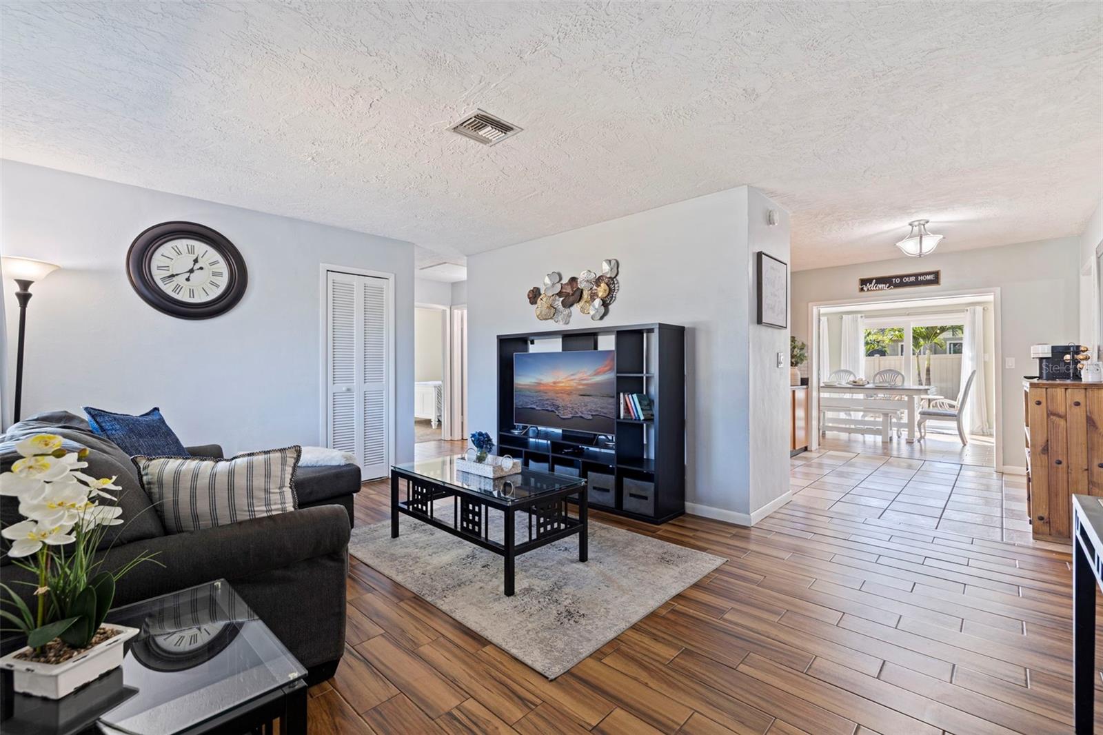 8210 FLAME VINE AVE, SEMINOLE, FL, 33777