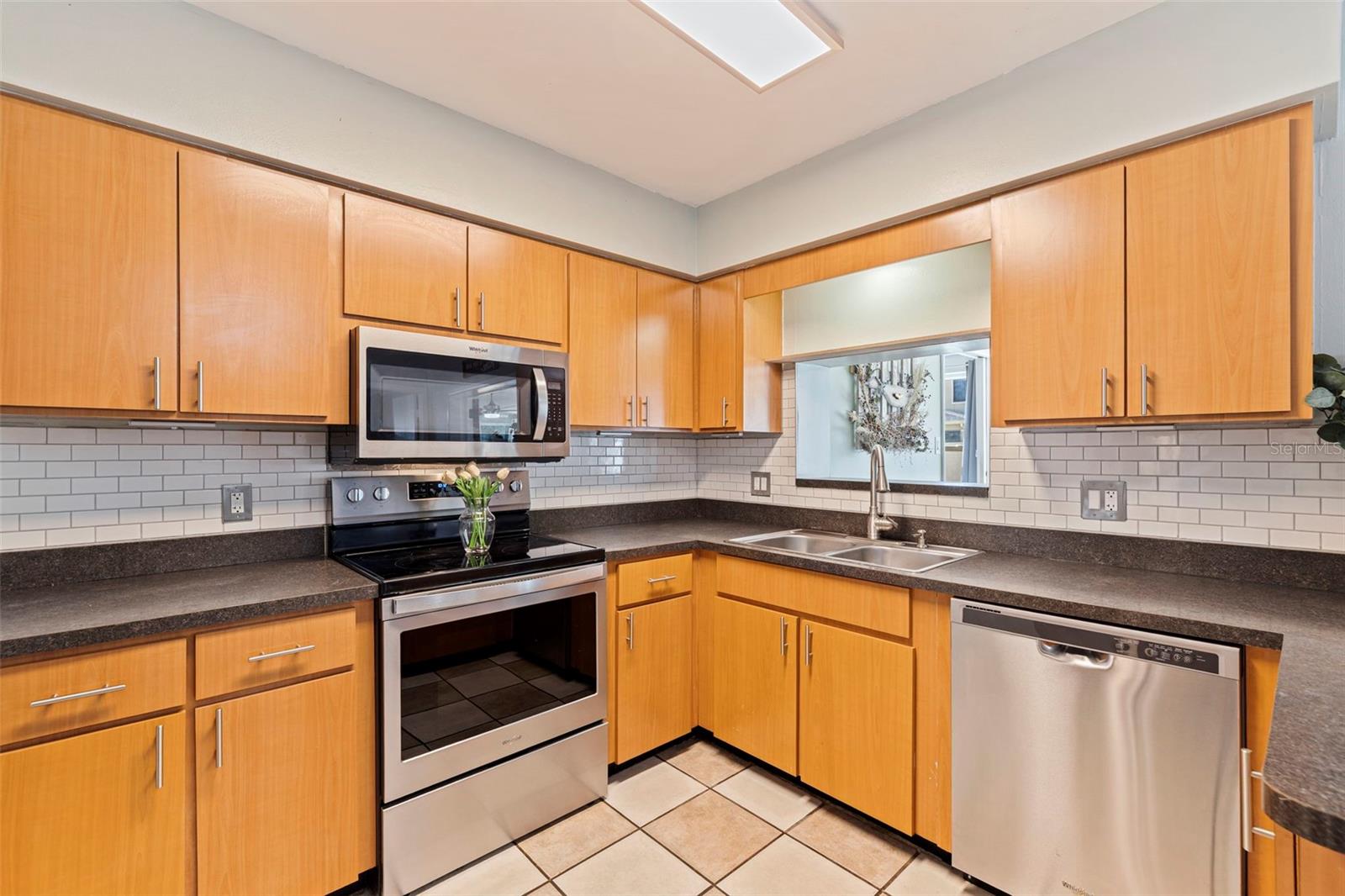 8210 FLAME VINE AVE, SEMINOLE, FL, 33777