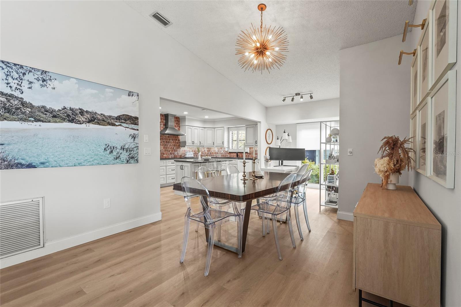 7845 PINE TRACE DR, SARASOTA, FL, 34243