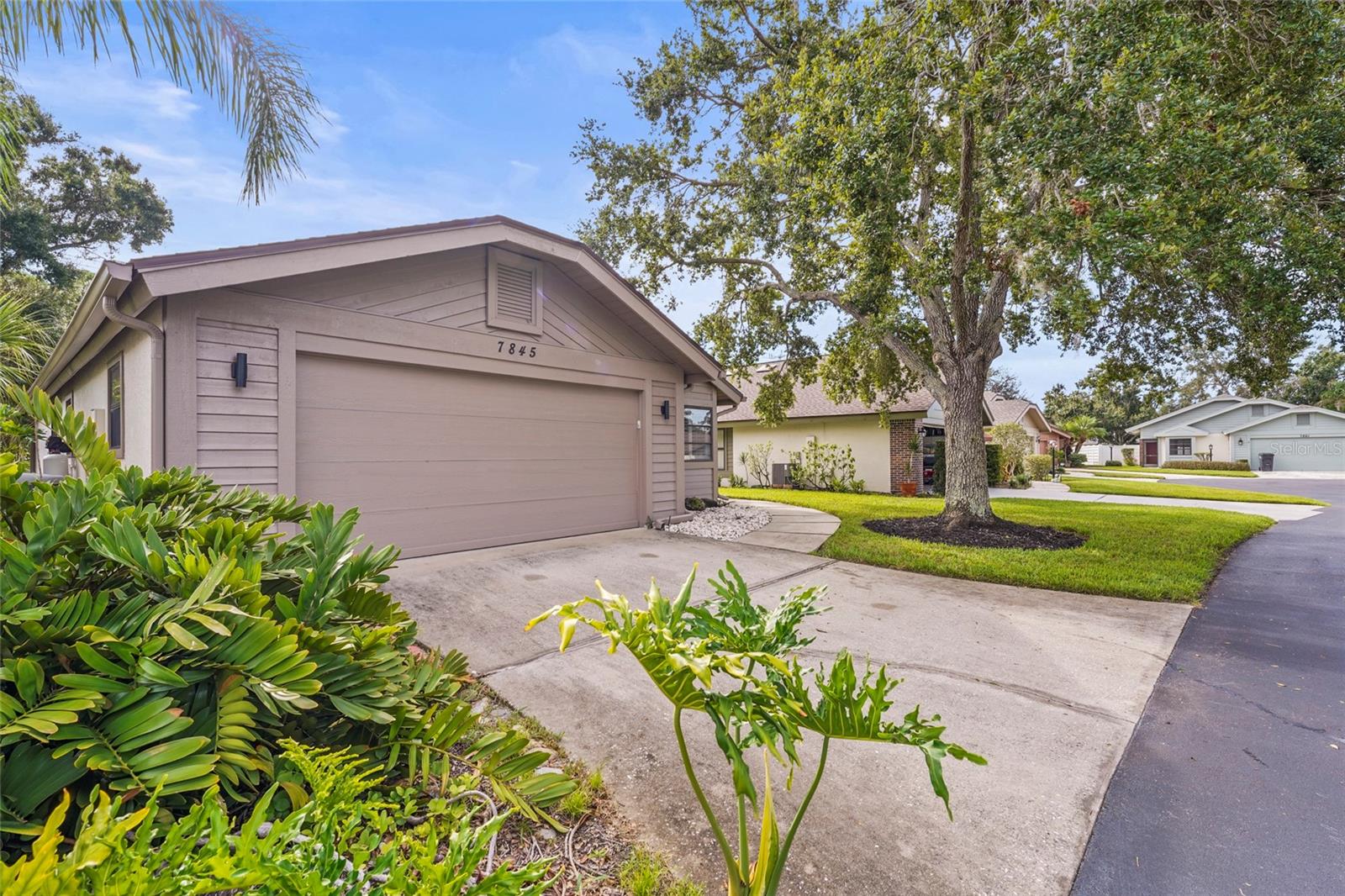 7845 PINE TRACE DR, SARASOTA, FL, 34243