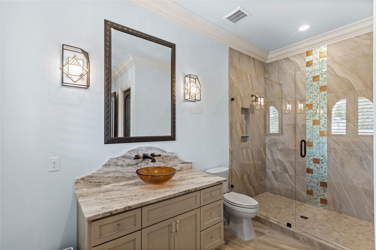 O6344365 Property Photo