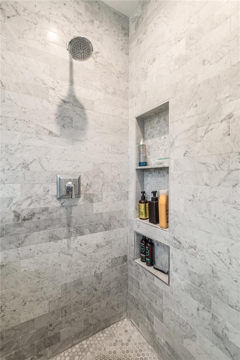 3527 EAGLE DR, ORLANDO, FL, 32804