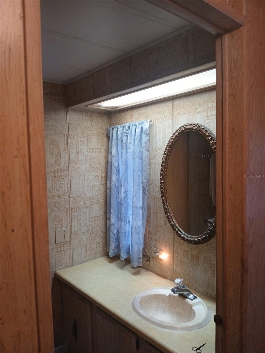 OM709614 Property Photo