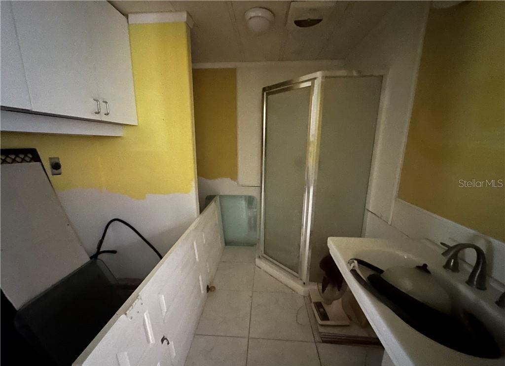 TB8427881 Property Photo