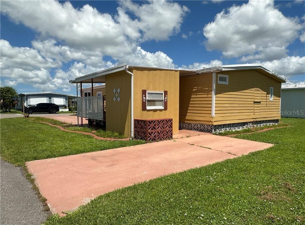 TB8427881 Property Photo