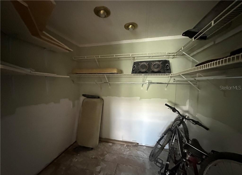 TB8427881 Property Photo