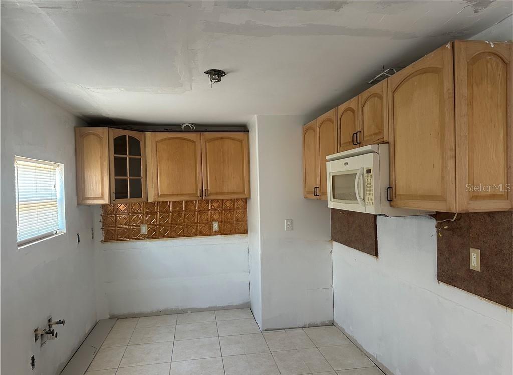 TB8427881 Property Photo