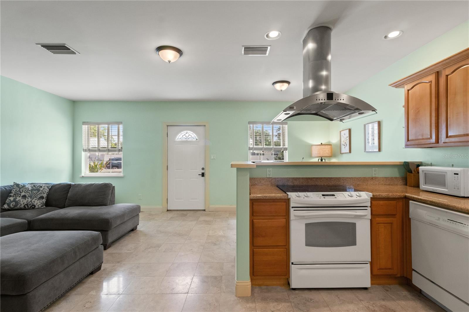 Left Unit - 1 Bedroom-1 Bathroom