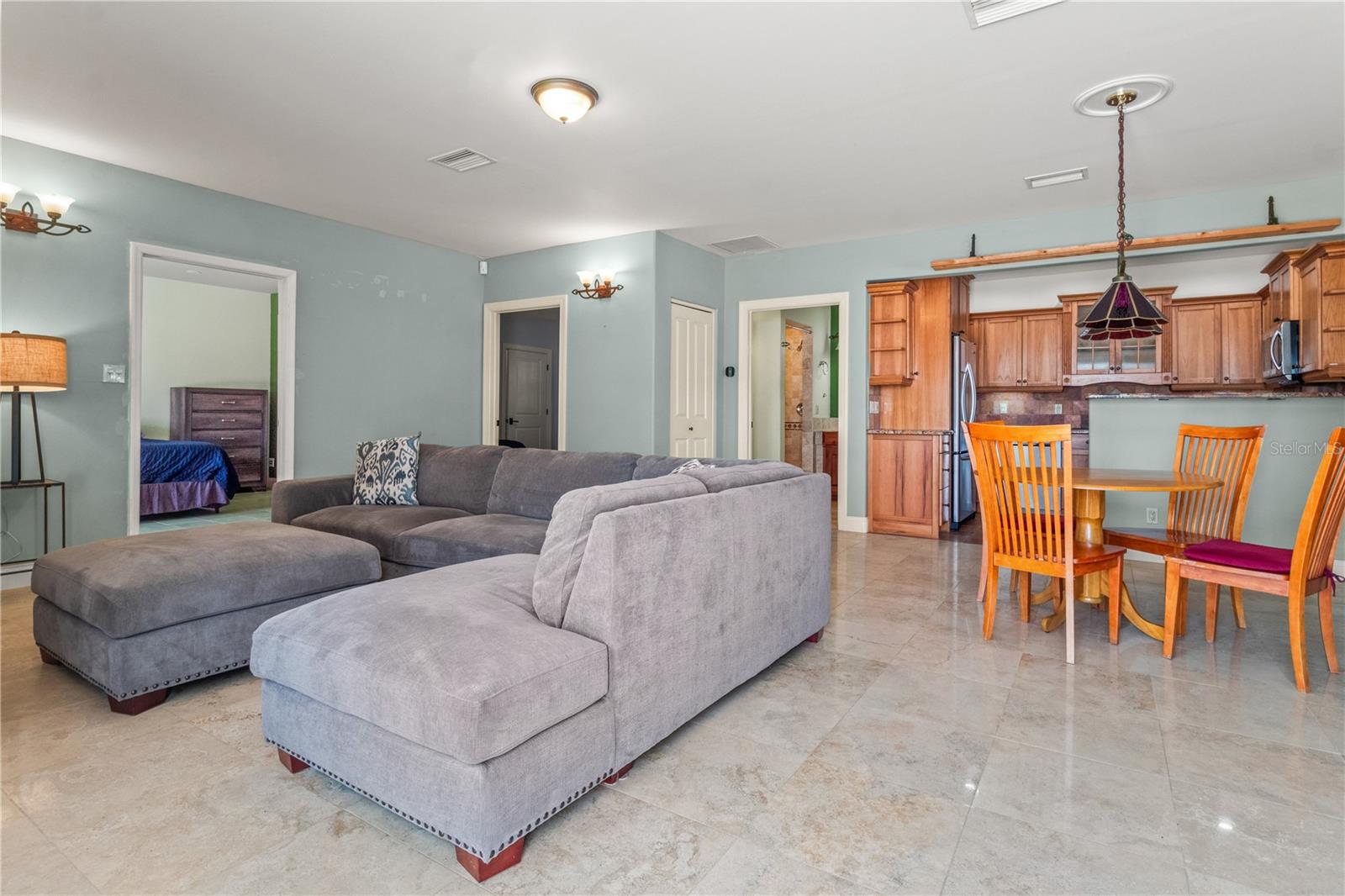 Right Unit - 2 Bedroom-1 Bathroom