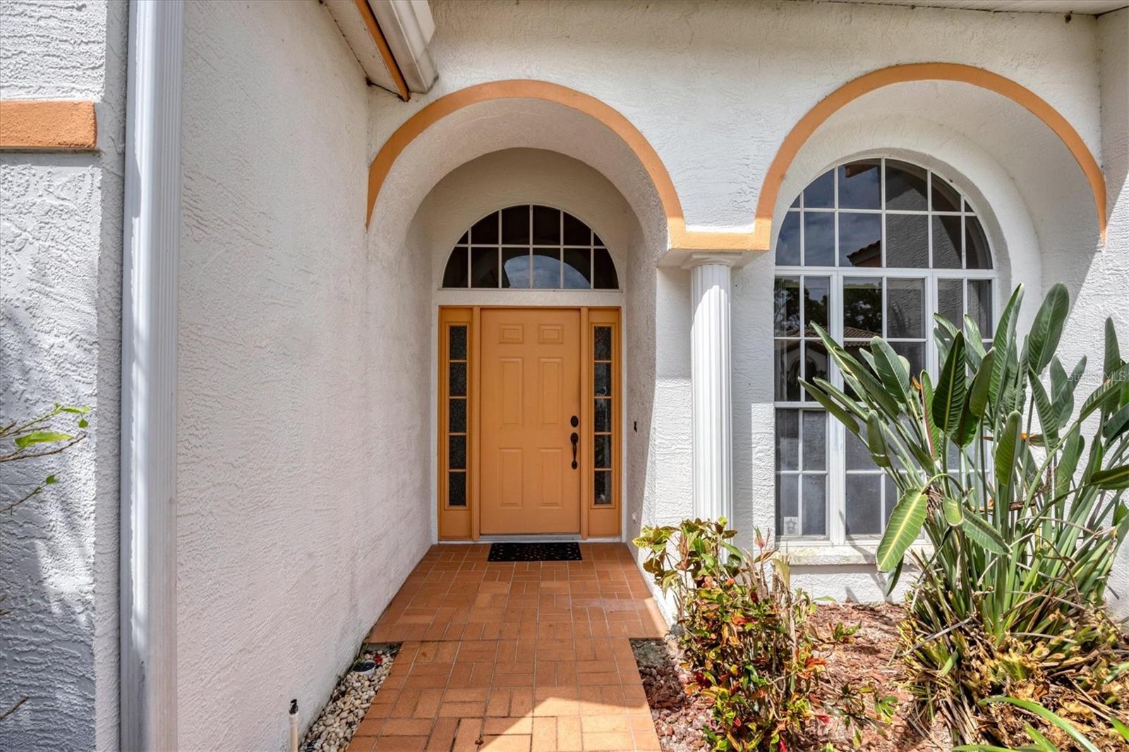 A4665158 Property Photo