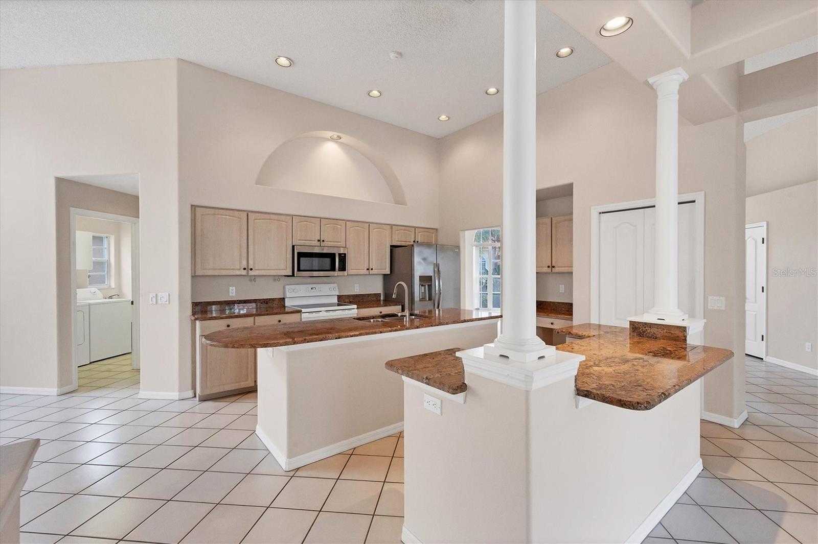 A4665158 Property Photo