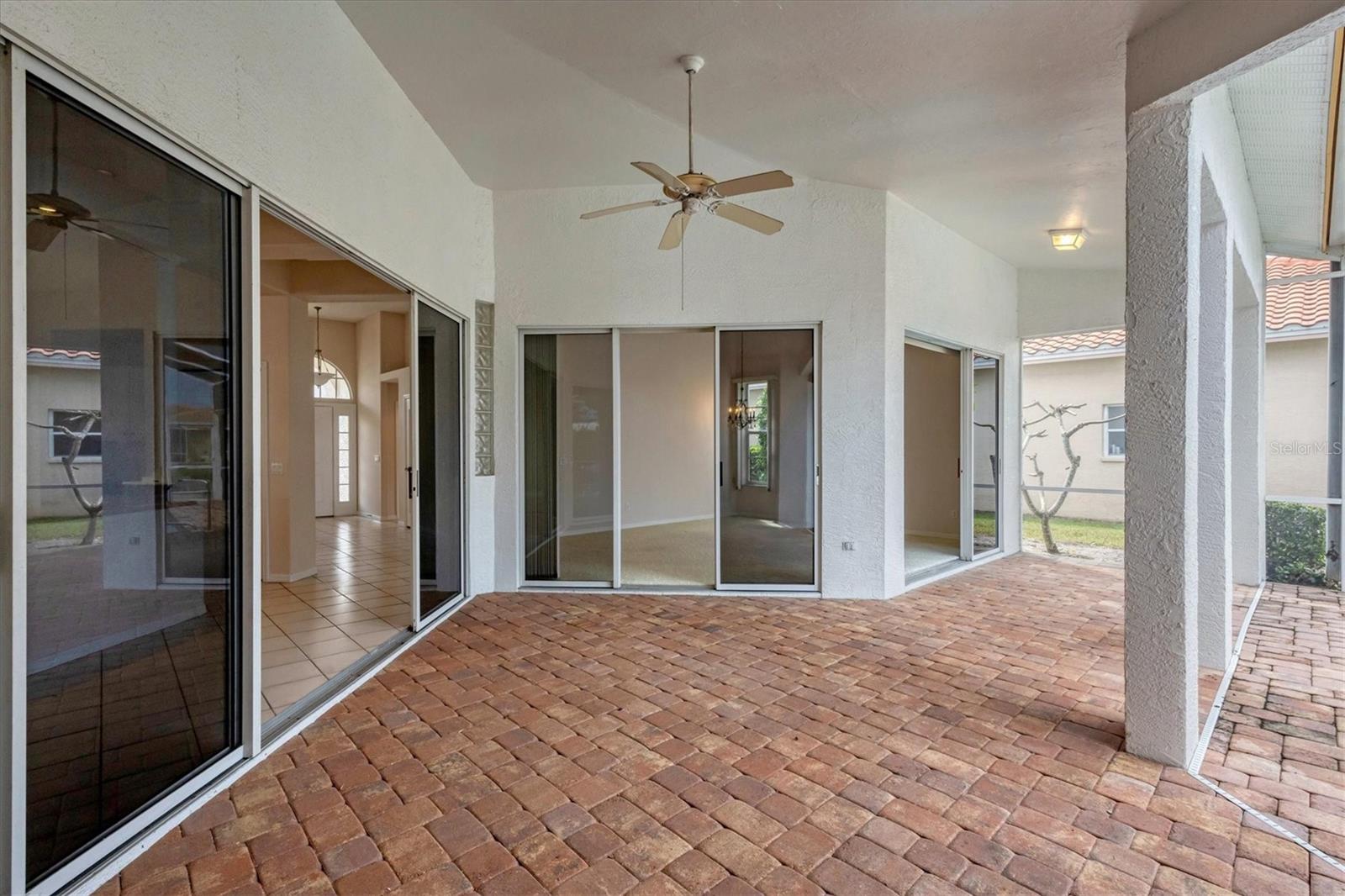 A4665158 Property Photo