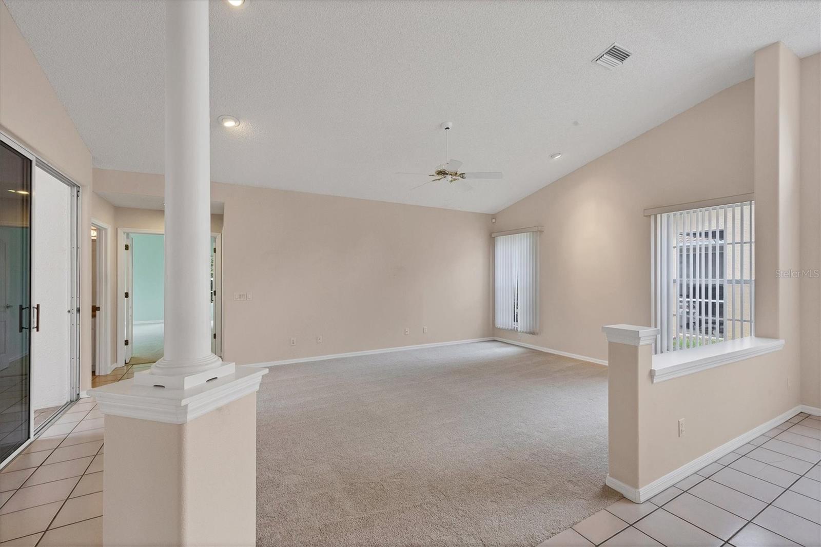 A4665158 Property Photo