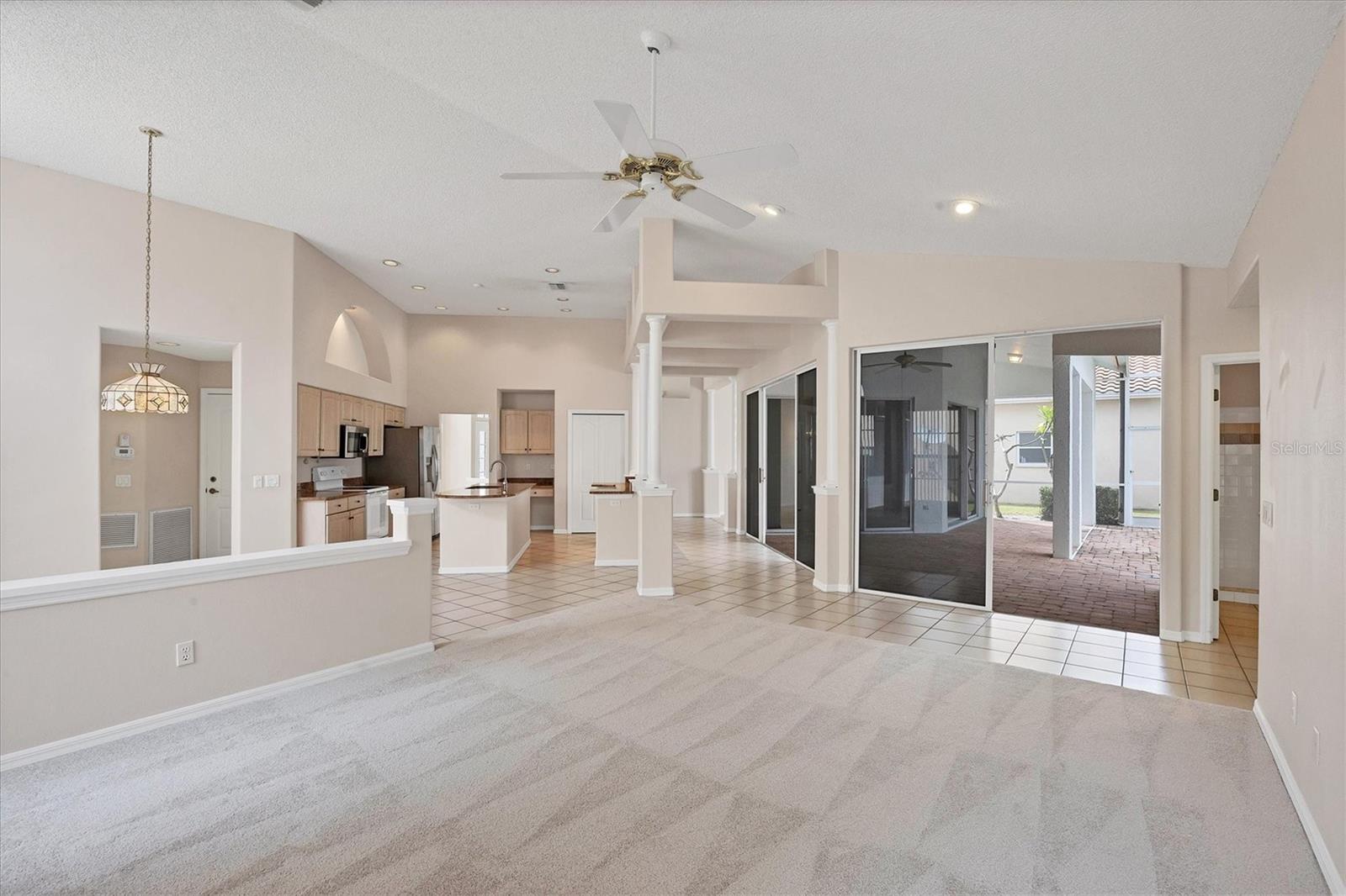 A4665158 Property Photo