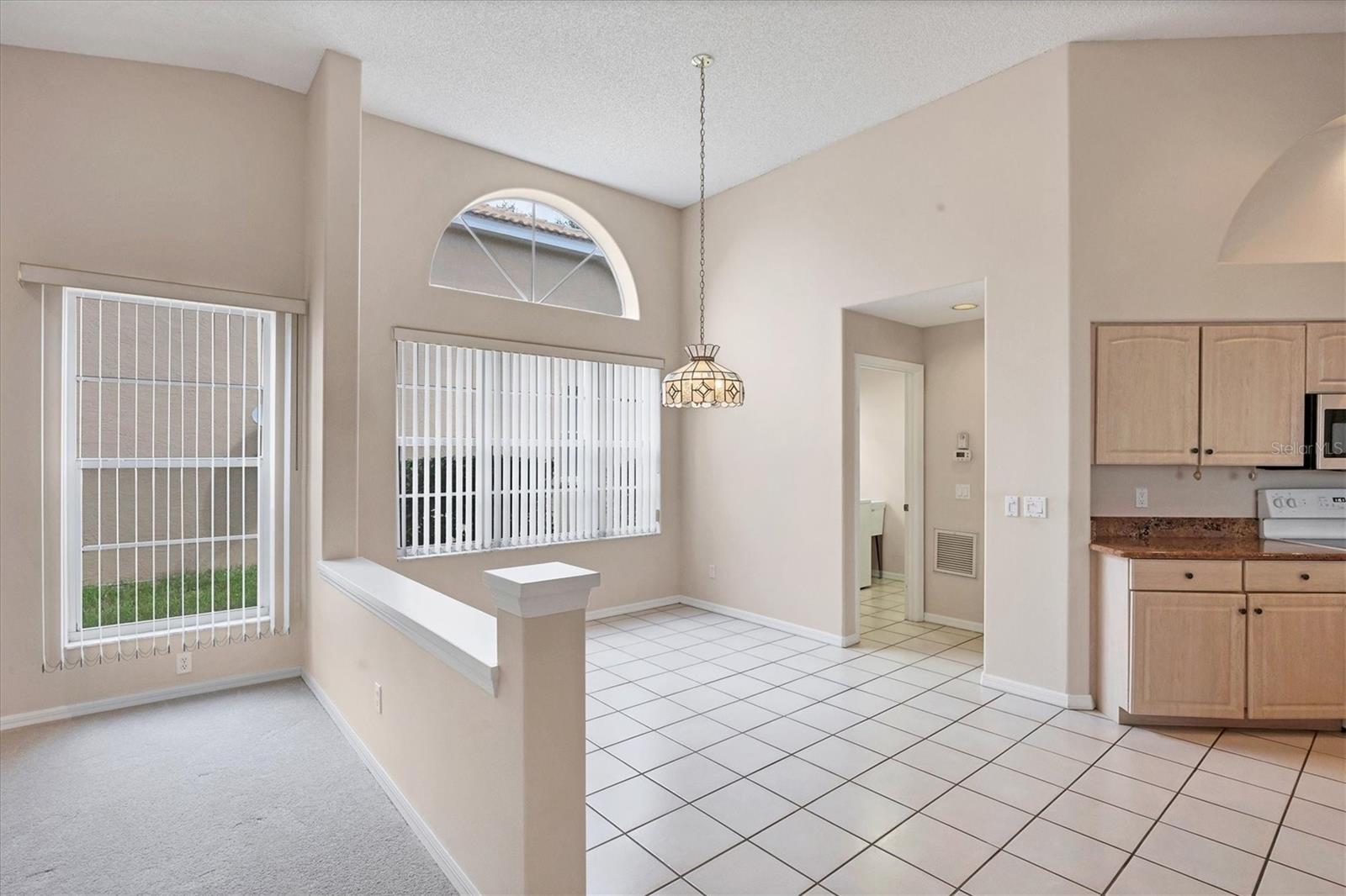 A4665158 Property Photo