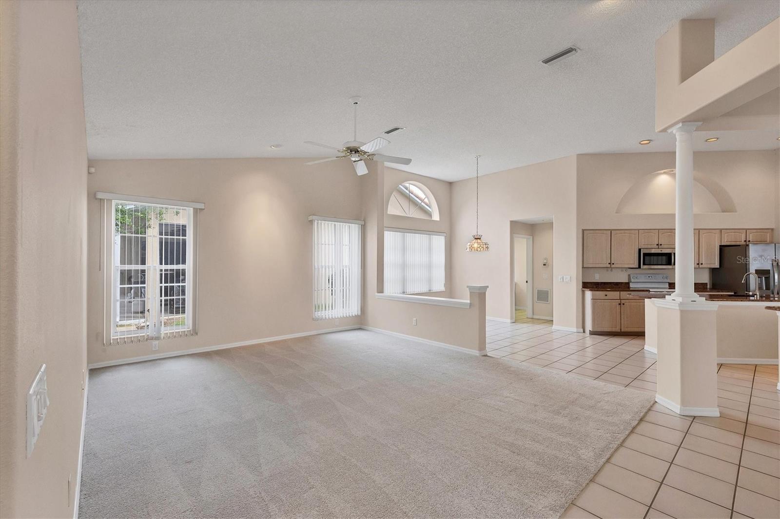 A4665158 Property Photo