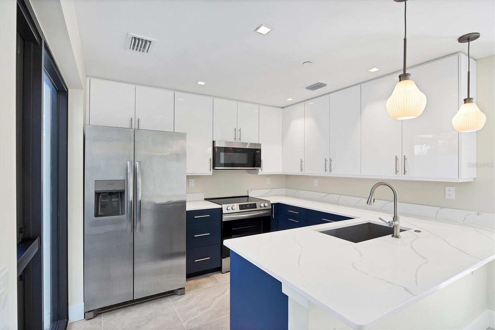 1558 4TH ST #216, SARASOTA, FL, 34236