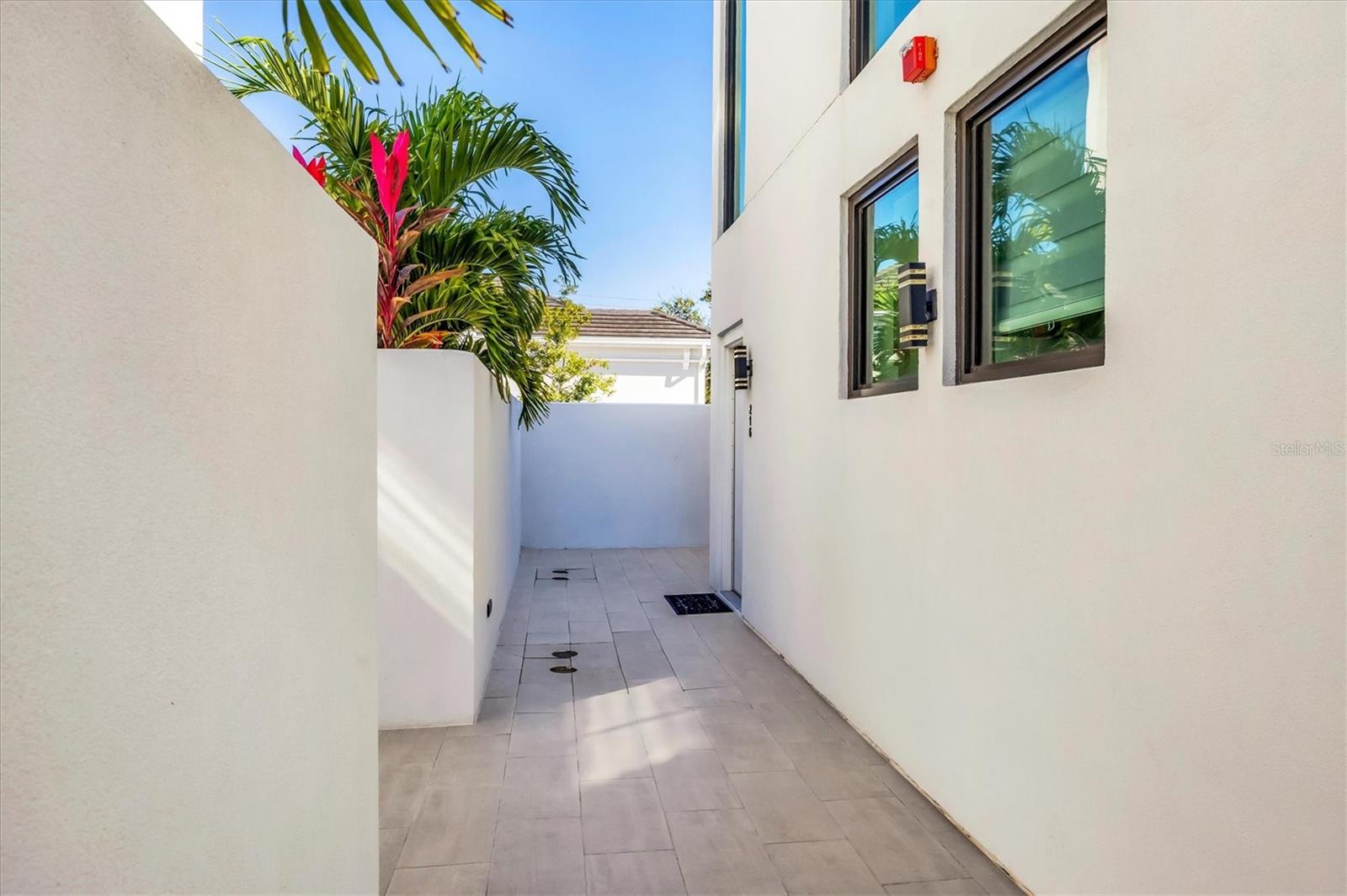 1558 4TH ST #216, SARASOTA, FL, 34236