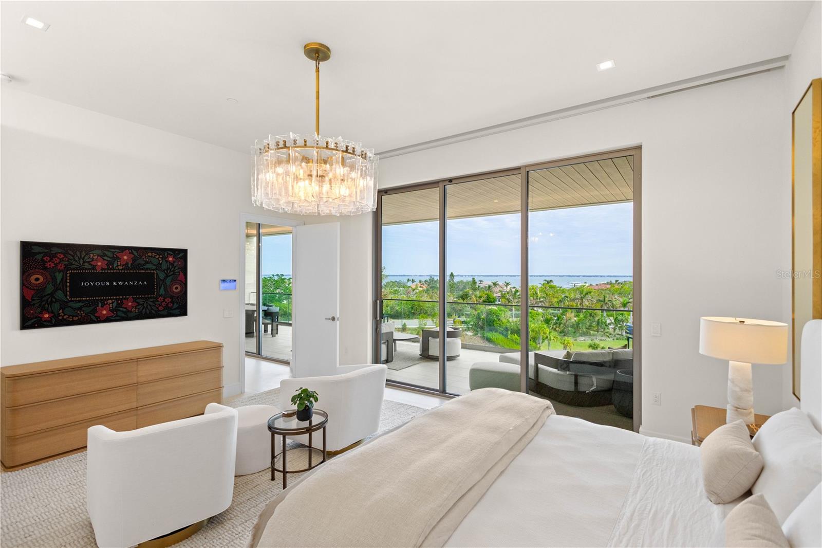 A4665165 Property Photo