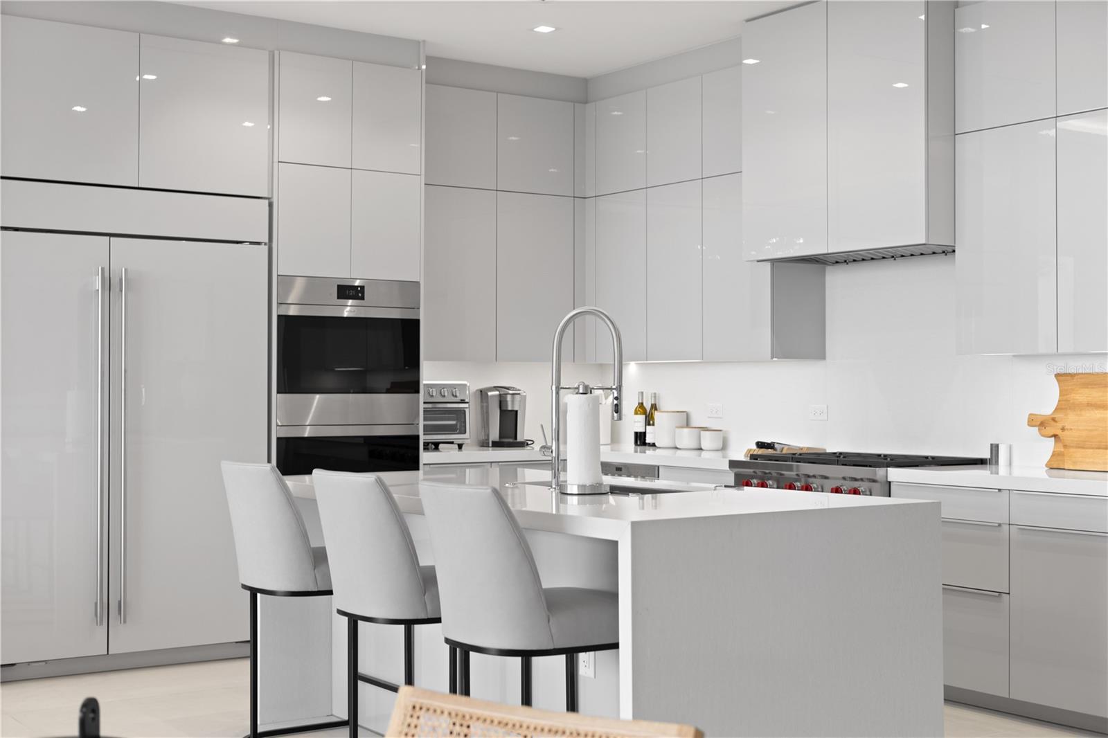 A4665165 Property Photo