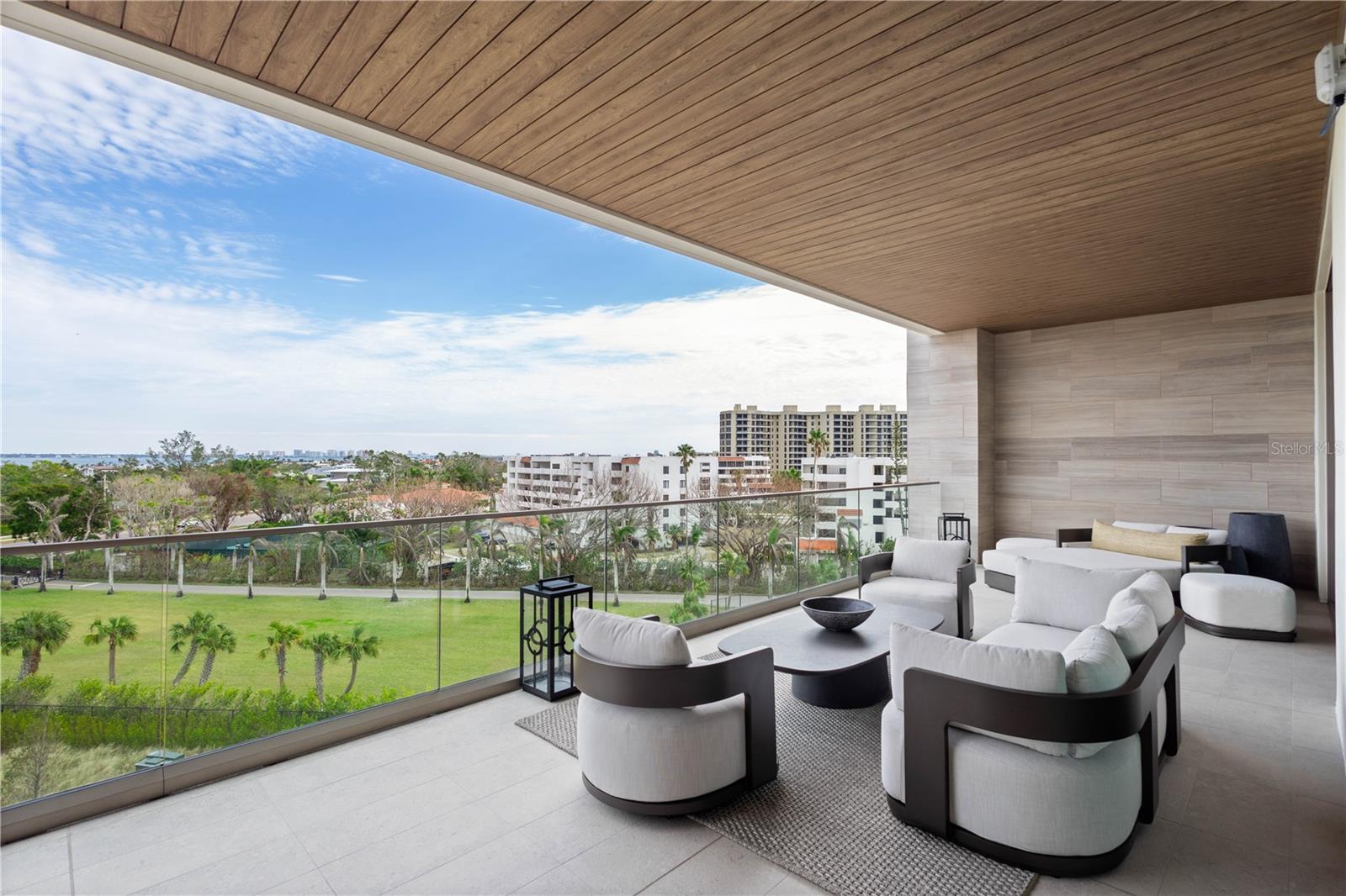 A4665165 Property Photo