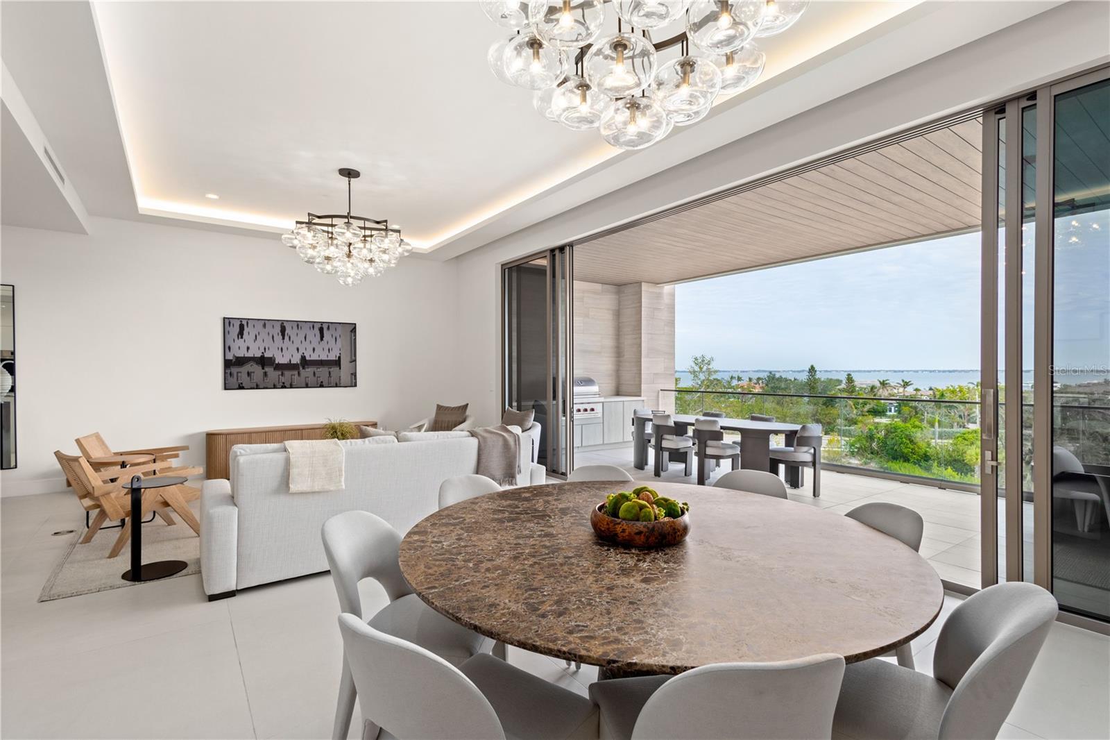 A4665165 Property Photo