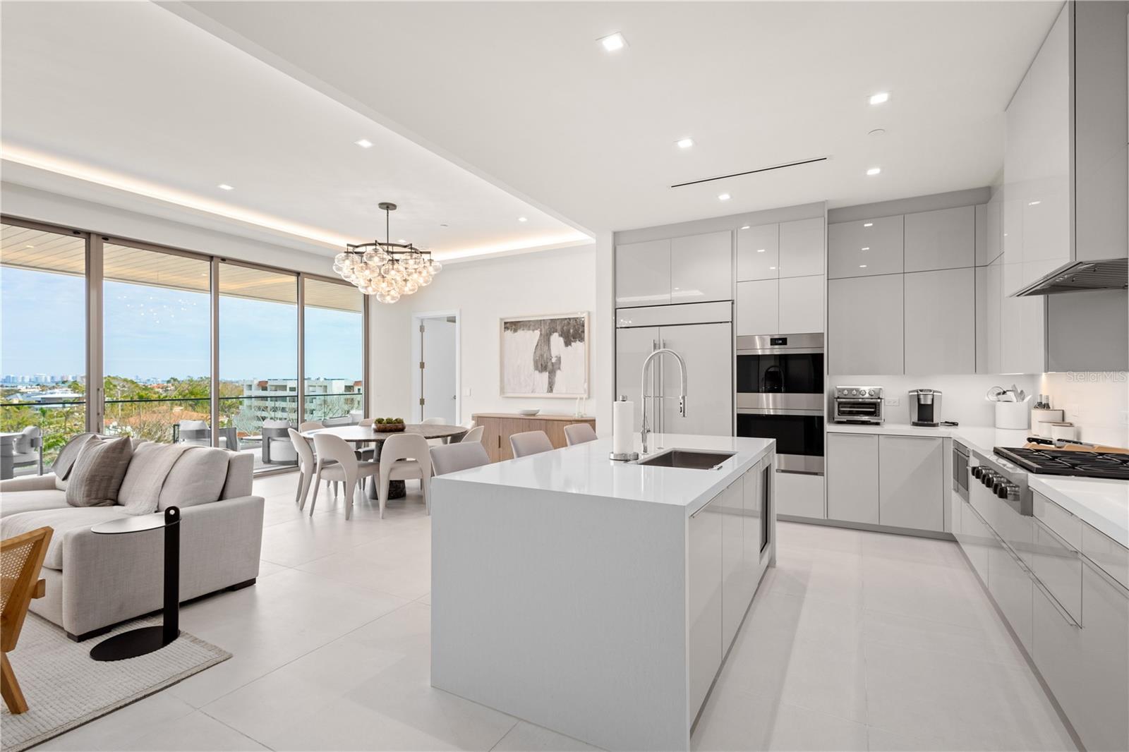 A4665165 Property Photo