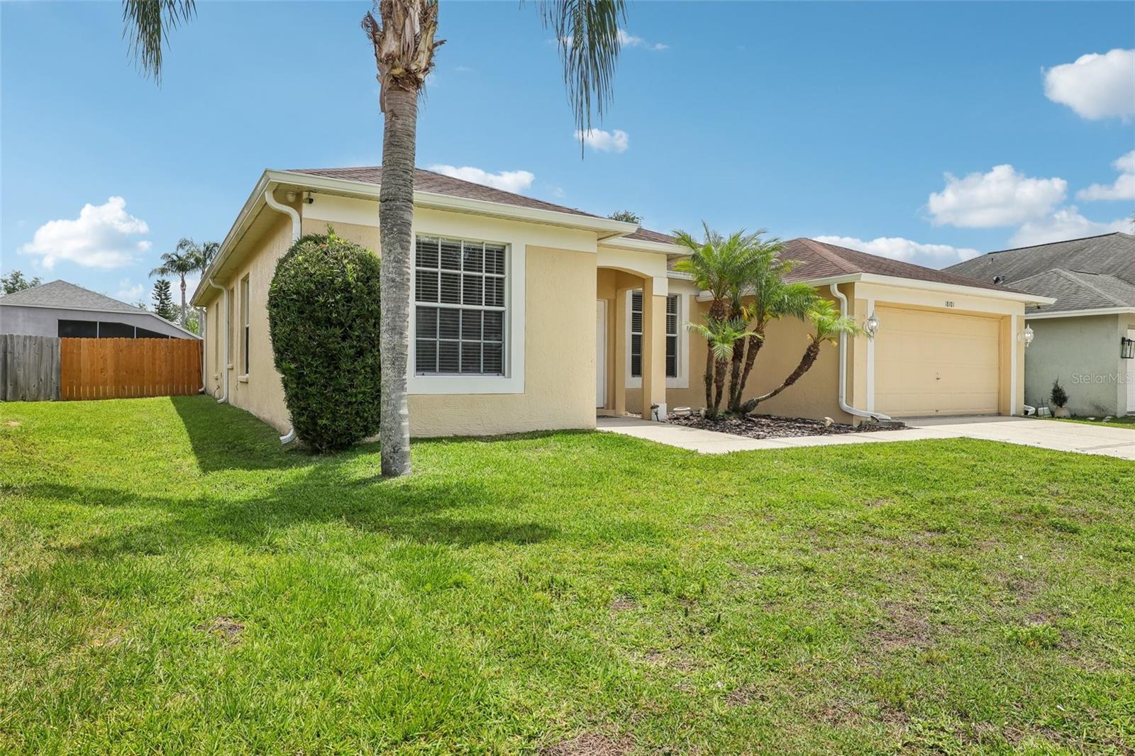 18101 MISTY BLUE LN, TAMPA, FL, 33647