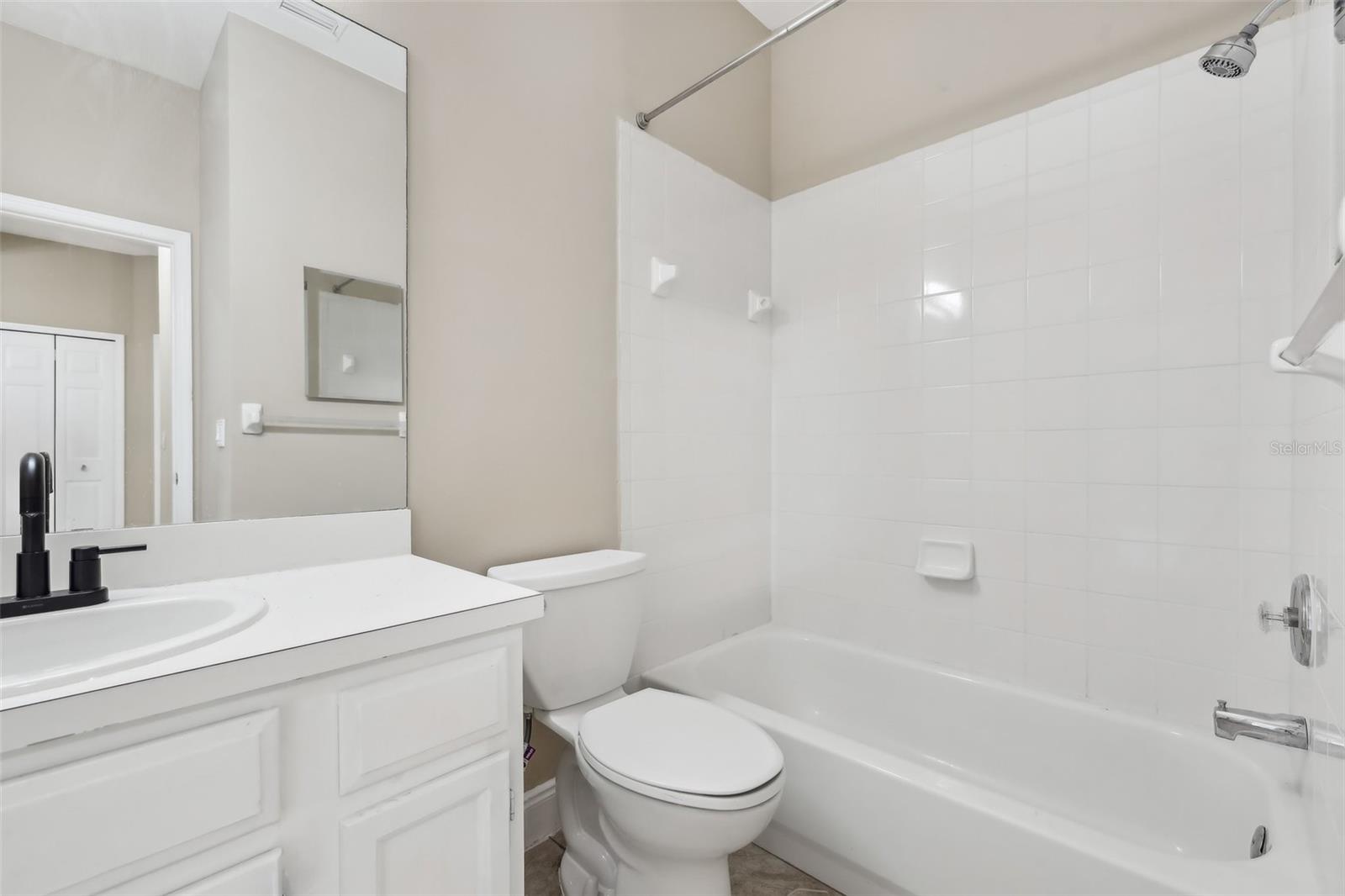 18101 MISTY BLUE LN, TAMPA, FL, 33647