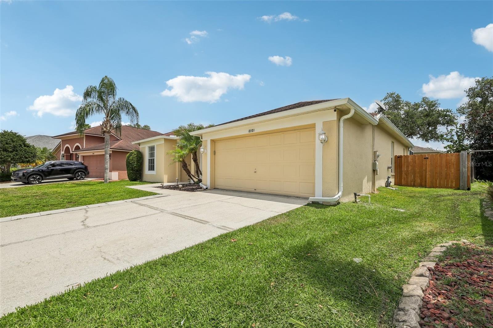 18101 MISTY BLUE LN, TAMPA, FL, 33647