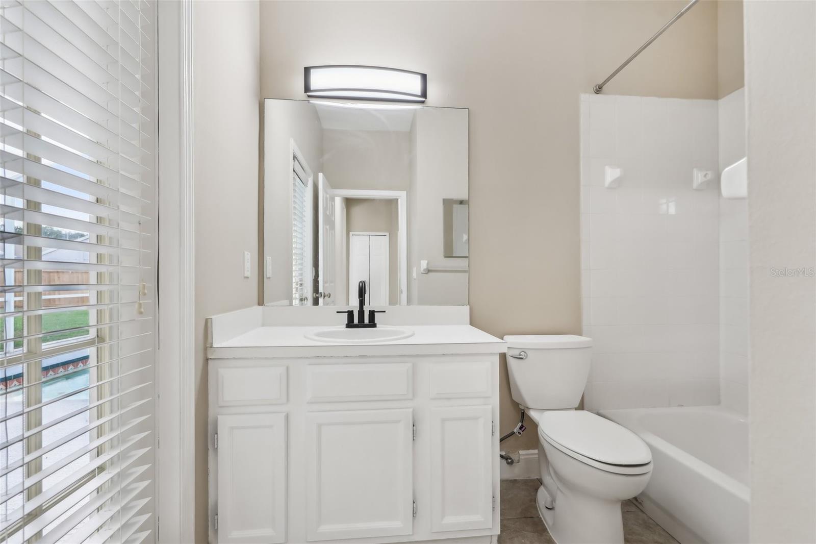 18101 MISTY BLUE LN, TAMPA, FL, 33647