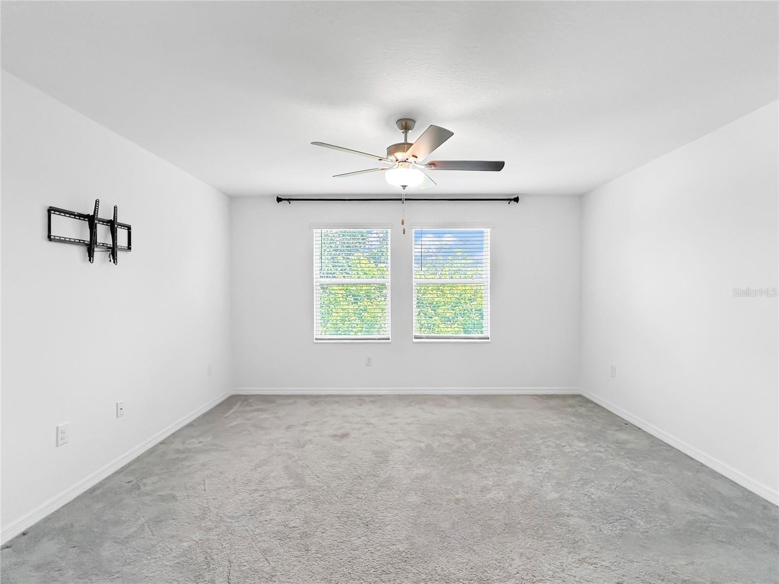 854 TENNYSON MILL CIR, TAMPA, FL, 33619