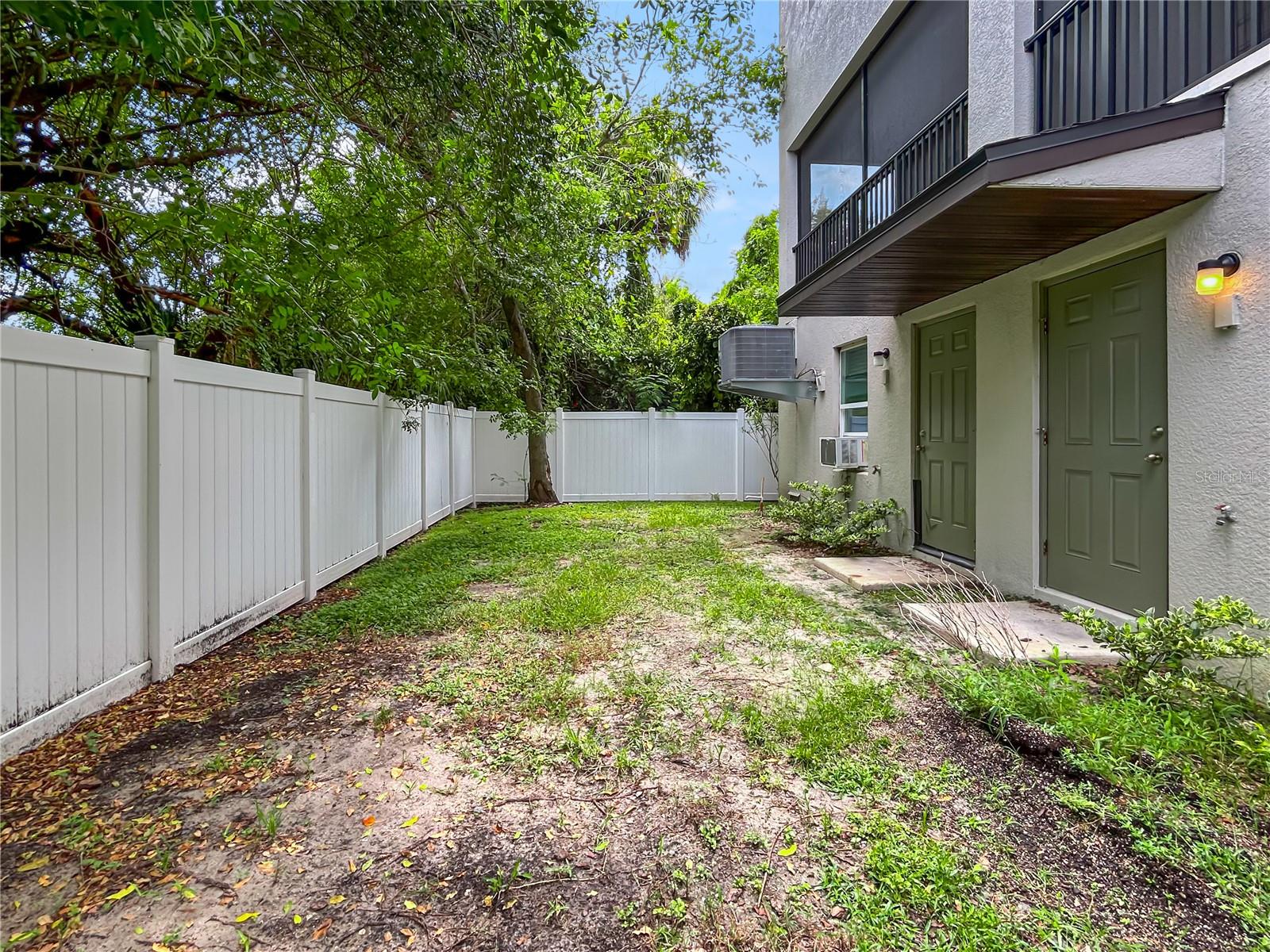 854 TENNYSON MILL CIR, TAMPA, FL, 33619