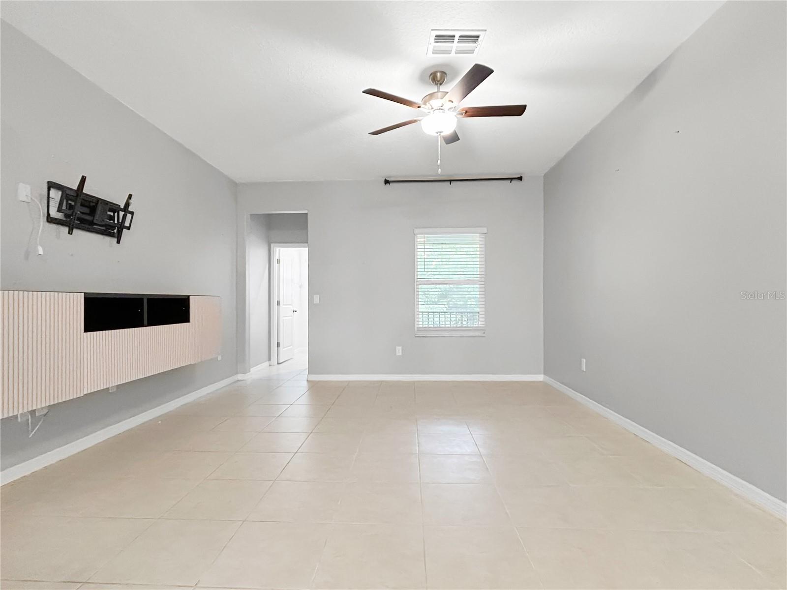 854 TENNYSON MILL CIR, TAMPA, FL, 33619