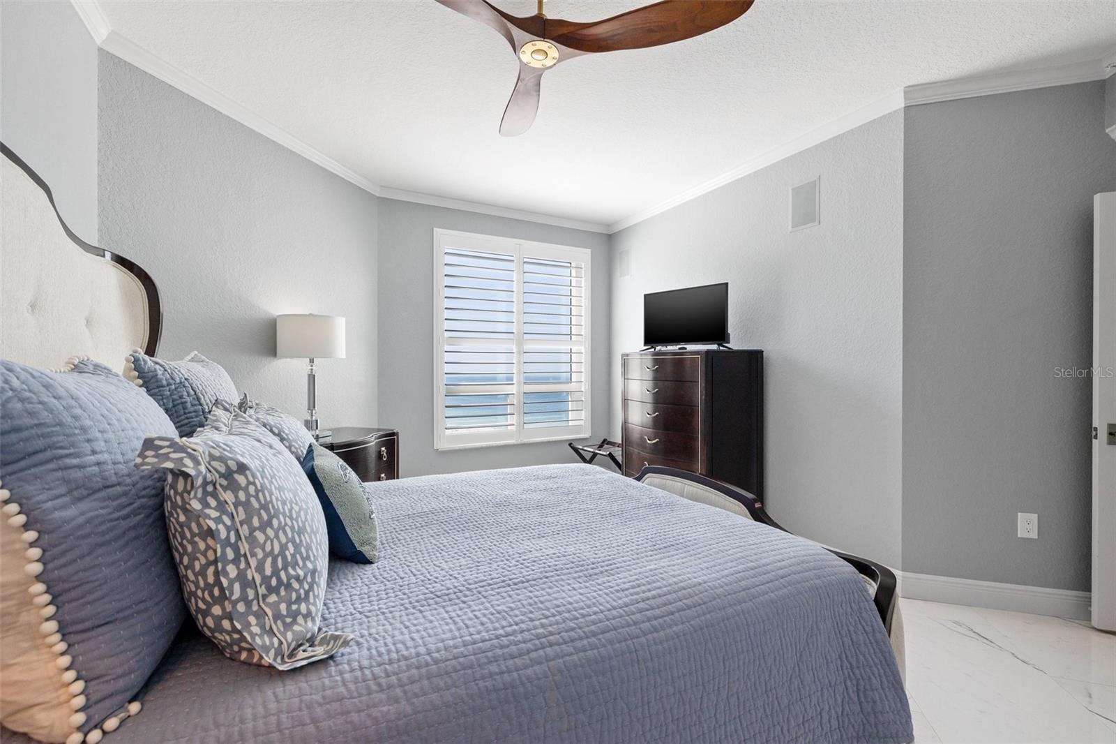 TB8428010 Property Photo