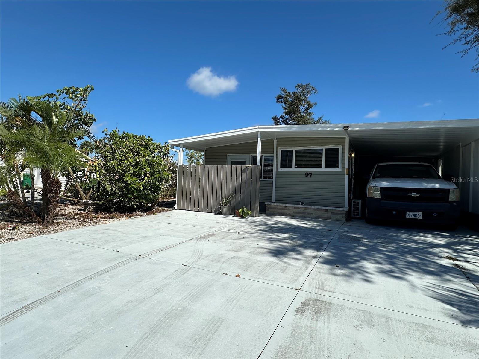 C7514884 Property Photo