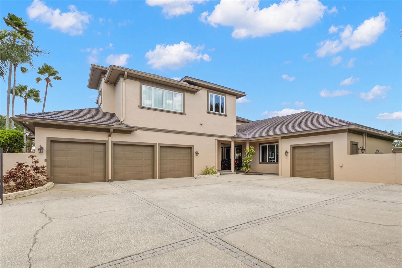 TB8428028 Property Photo